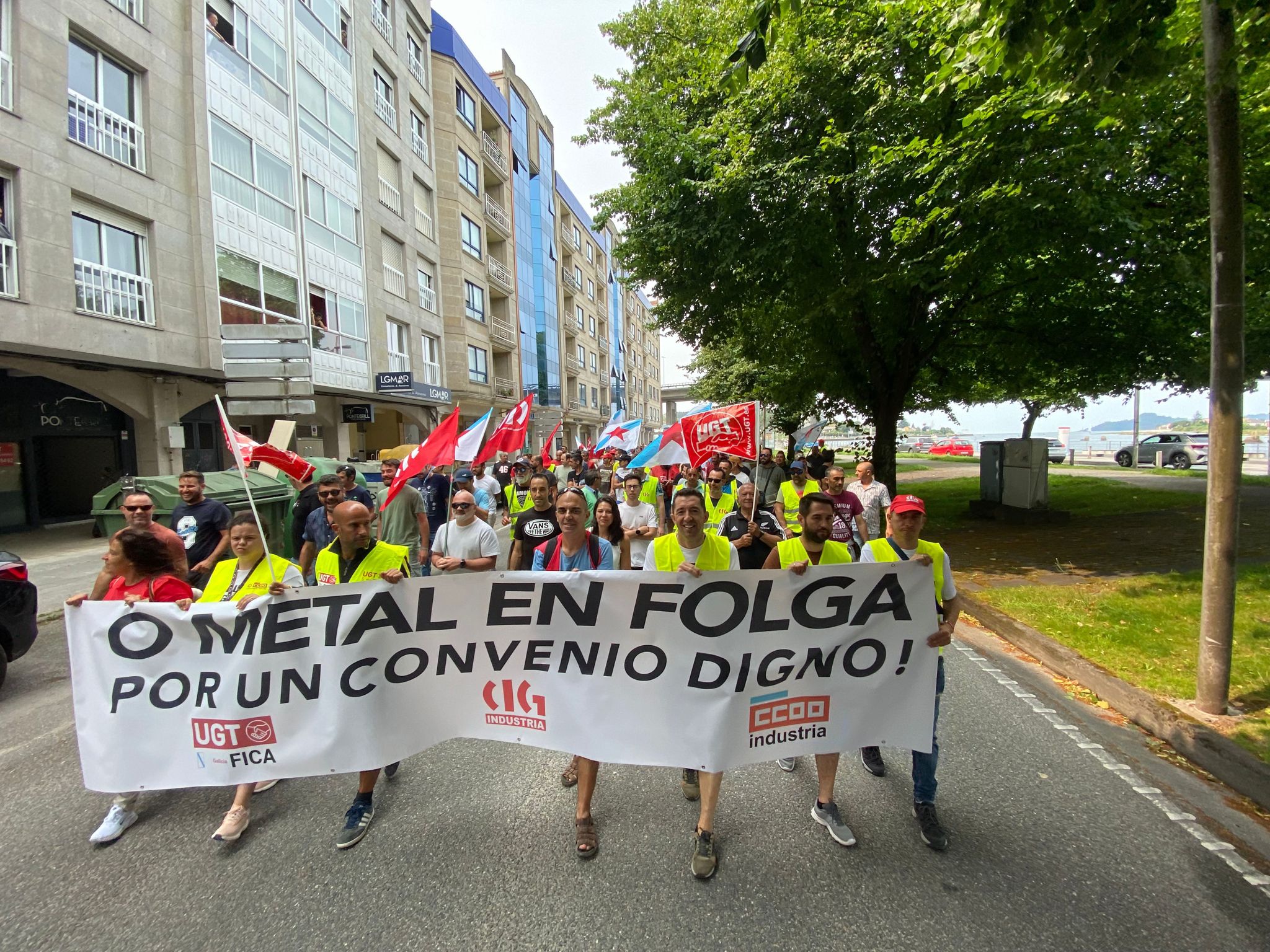 Quarto dia de greve dos metalúrgicos em Vigo | uma multidão de trabalhadores encheu as ruas