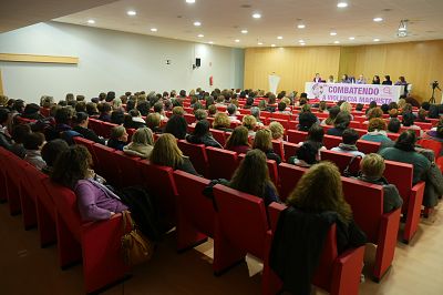 2016-11-25-DiaViolenciaMachista-Compostela01.jpg