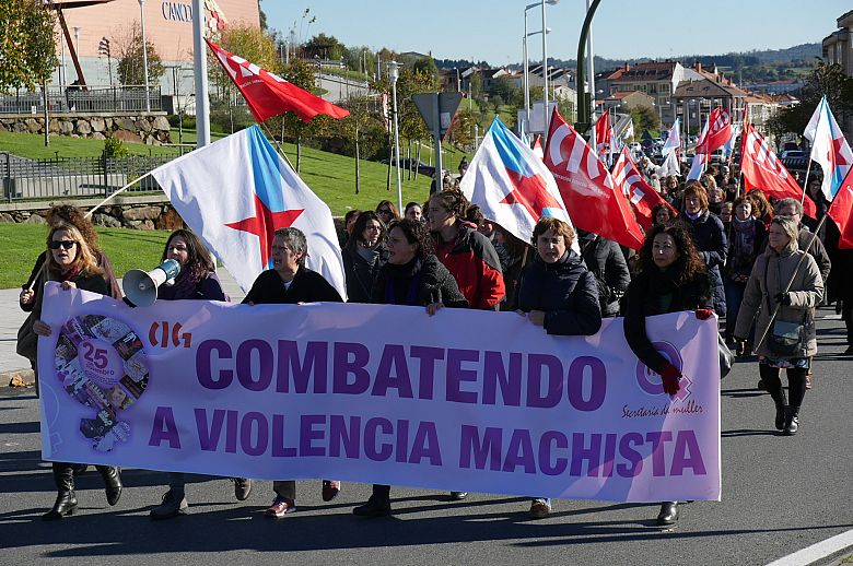 2016-11-25-DiaViolenciaMachista-Compostela39.jpg