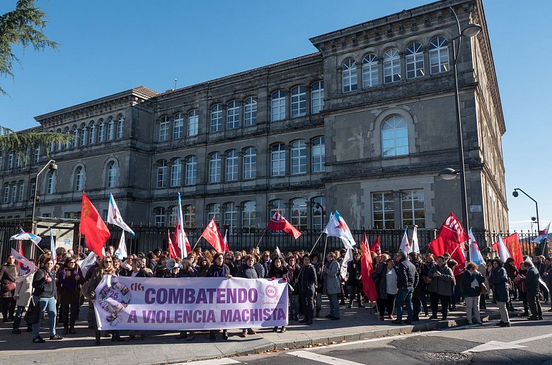 2016-11-25-DiaViolenciaMachista-Compostela49b.jpg
